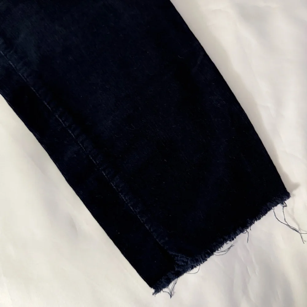 Talbots Flawless Five-Pocket Petites Navy Slim Ankle Frayed Hem Corduroy Pants - Picture 9 of 10